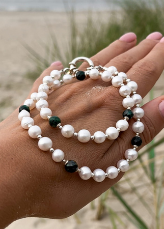 Naszyjnik z Białymi Perłami Słodkowodnymi i Szmaragdem