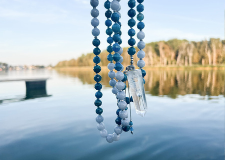 Mala z Apatytem i Akwamarynem – Kamienie Mocy i Spokoju