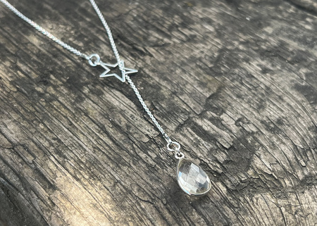 Naszyjnik krawatka z Kryształem Górskim